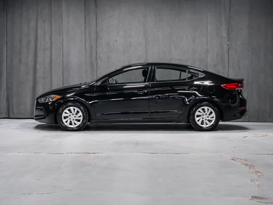 2017 Hyundai Elantra LE SIÈGES CHAUFFANT CRUISE CONTROL Black