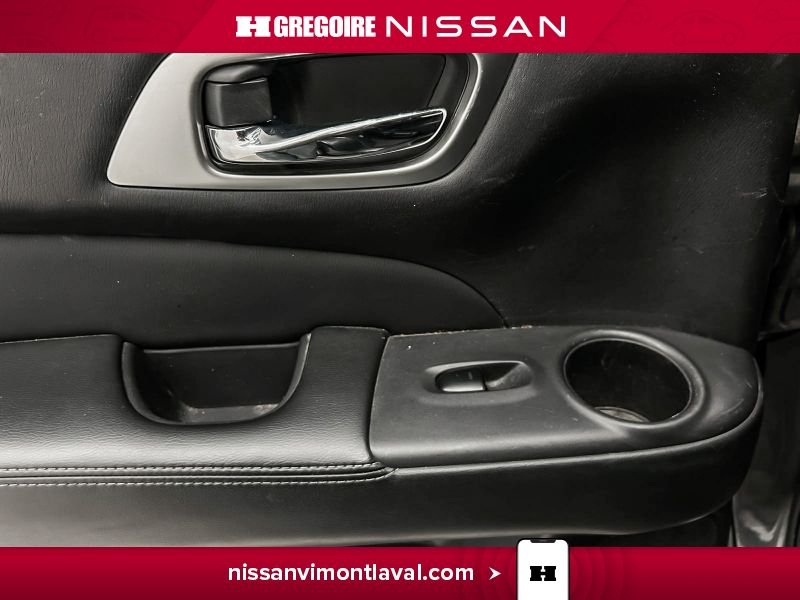 2017 Nissan Pathfinder Grey Saint-Eustache - photo #22