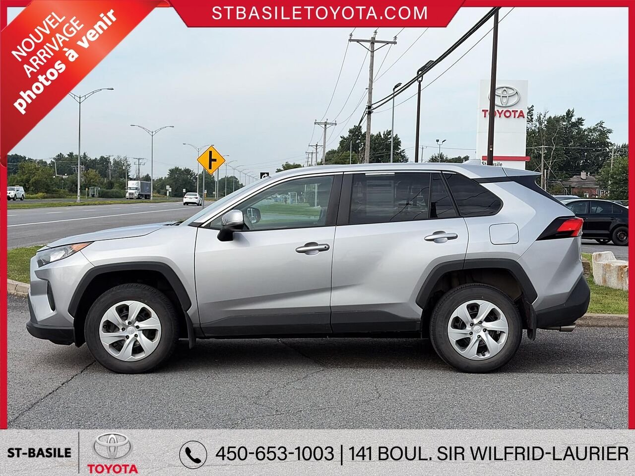 TOYOTA RAV4 2023 Gris Saint-Basile-le-Grand - photo #1