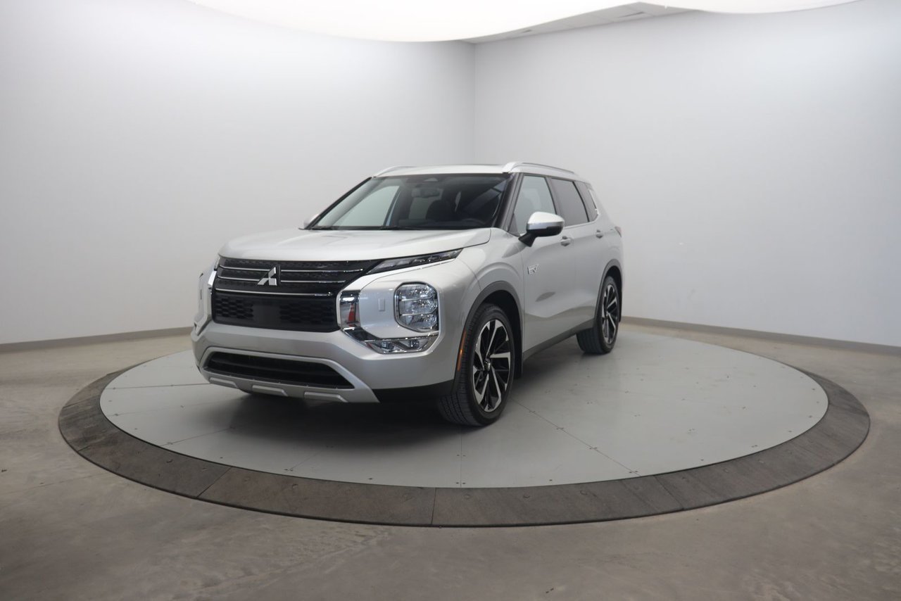 Mitsubishi Outlander PHEV NIV JA4T5VA95RZ626512 2024 Argent Baie-Comeau - photo #0