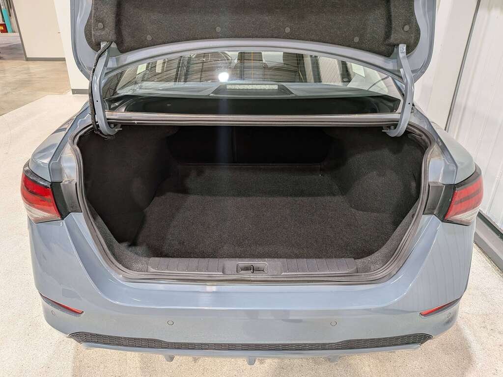 Nissan Sentra SV CVT 2024 Gris Val-David - photo #8