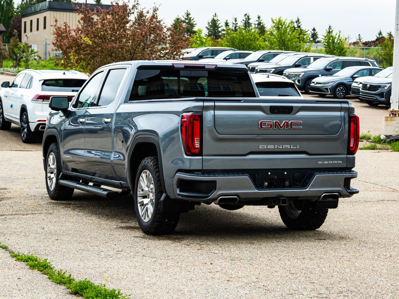 2019 GMC Sierra 1500 4WD Crew Cab 147 Denali Grey Sherwood Park - photo #10