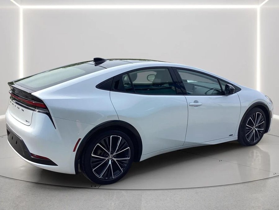 2024 Toyota Prius 2024 Wind Chill Pearl
