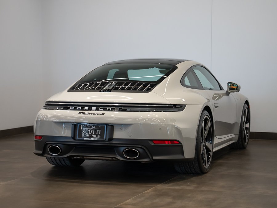 Porsche 911 2026 2026 Gris