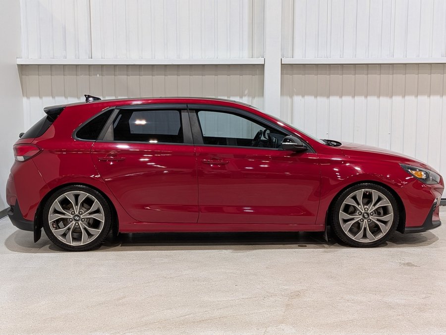 2019 Hyundai Elantra GT Red