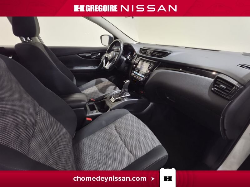 Nissan Qashqai 2023 Blanc Laval - photo #23