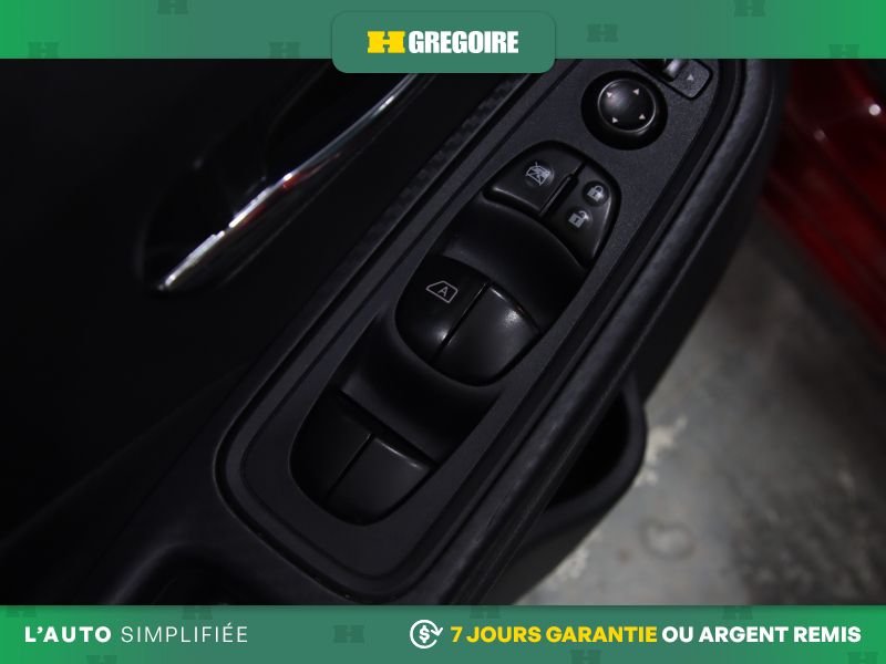 Nissan Versa 2023 Rouge Blainville - photo #19