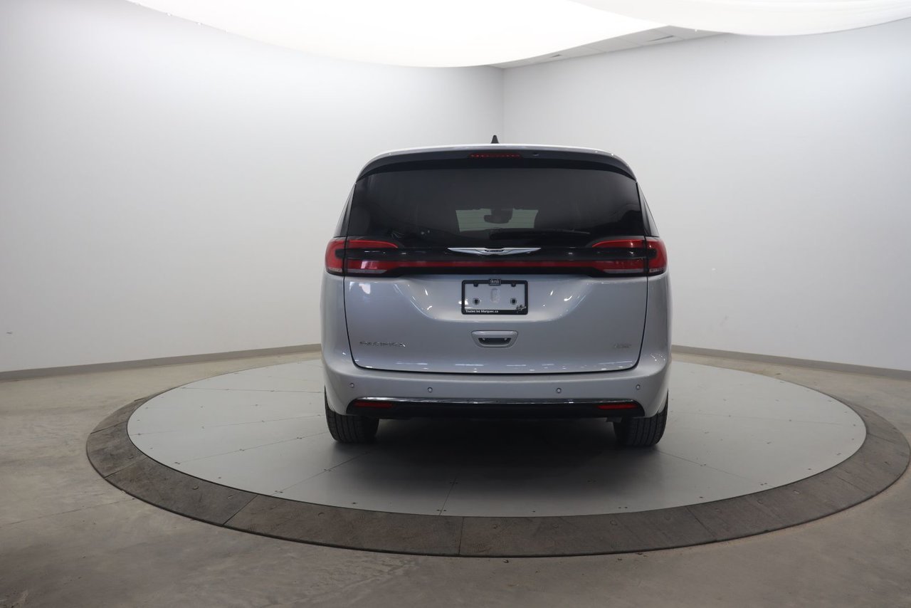 2023 Chrysler Pacifica VIN 2C4RC3BG7PR570006 Silver Chicoutimi - photo #4