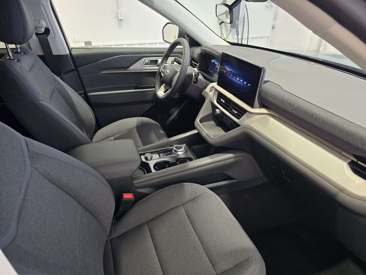 Ford Explorer ACTIVE AVEC GROUPE 200A 4RM 2026 Bleu vapeur métallisé Châteauguay - photo #8