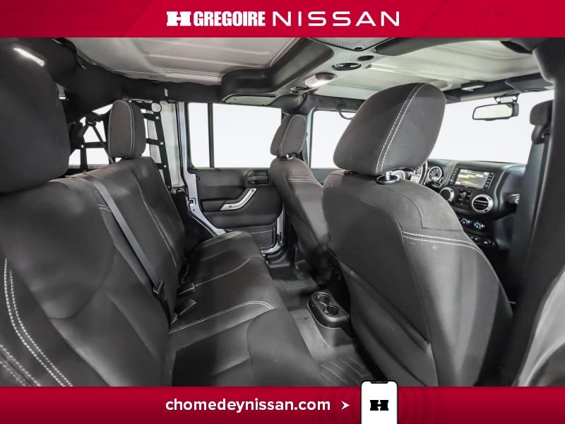 Jeep Wrangler Unlimited 2015 Argent Laval - photo #23
