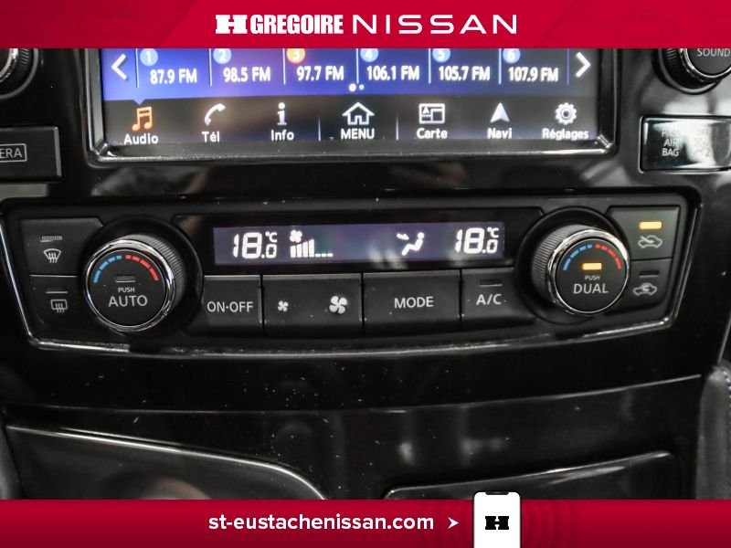 2017 Nissan Maxima White Laval - photo #23