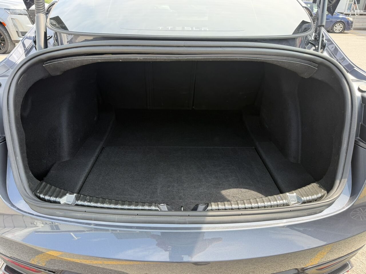Tesla Model 3 CARBONE 2023 Argent Laval - photo #12