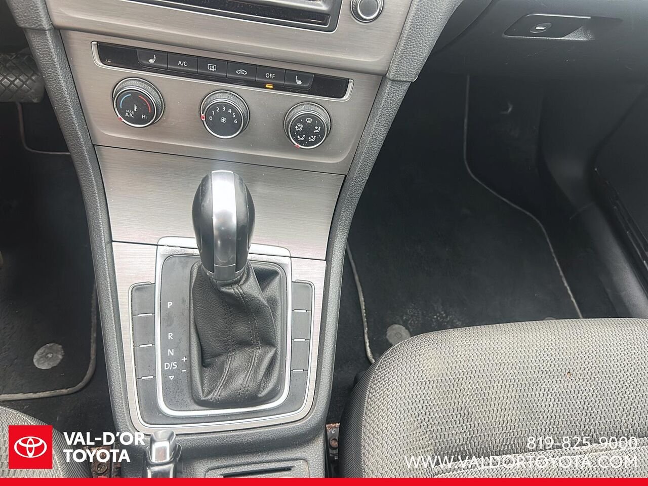 Volkswagen Golf 1.8 TSI Highline à hayon 5 portes BA 2016 Noir Val-d'Or - photo #11