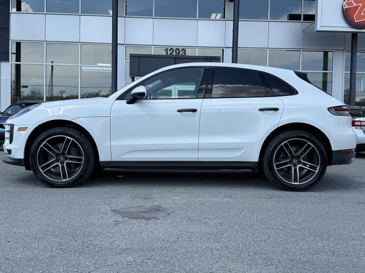 2019 Porsche Macan S White Granby - photo #2
