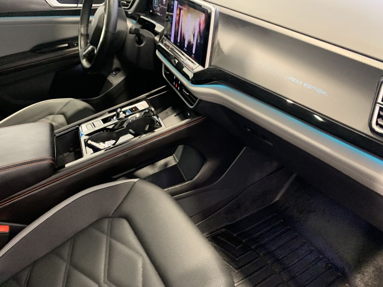 Volkswagen Atlas PEAK EDITION REMORQUAGE 5000LBS+CUIR+TOIT PANO 2025 Gris Châteauguay - photo #24
