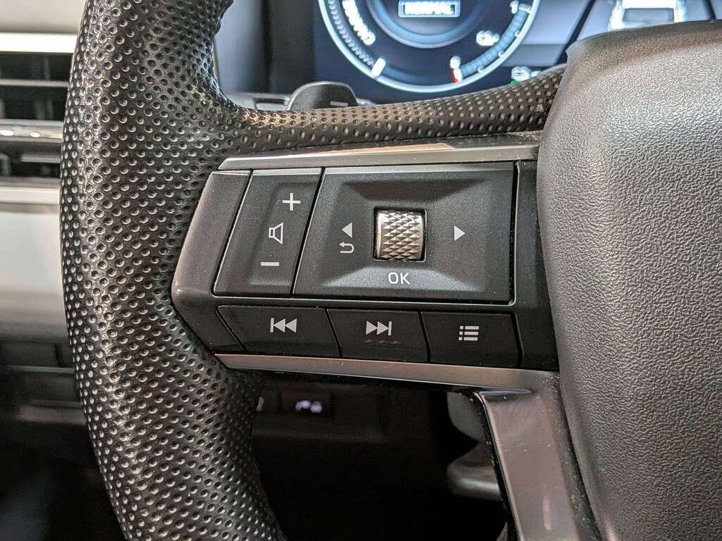 2023 Mitsubishi Outlander Plug-In Hybrid GT S-AWC Red Val-David - photo #18