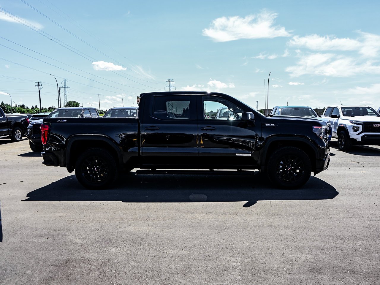 2024 GMC Sierra 1500 4WD Crew Cab 147 Elevation Black Sherwood Park - photo #14