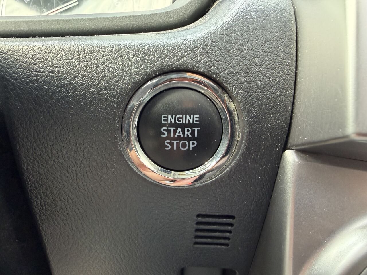 2021 Toyota 4Runner White Thetford Mines - photo #28