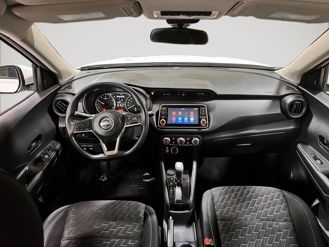 2022 Nissan Kicks S TA White Québec - photo #9