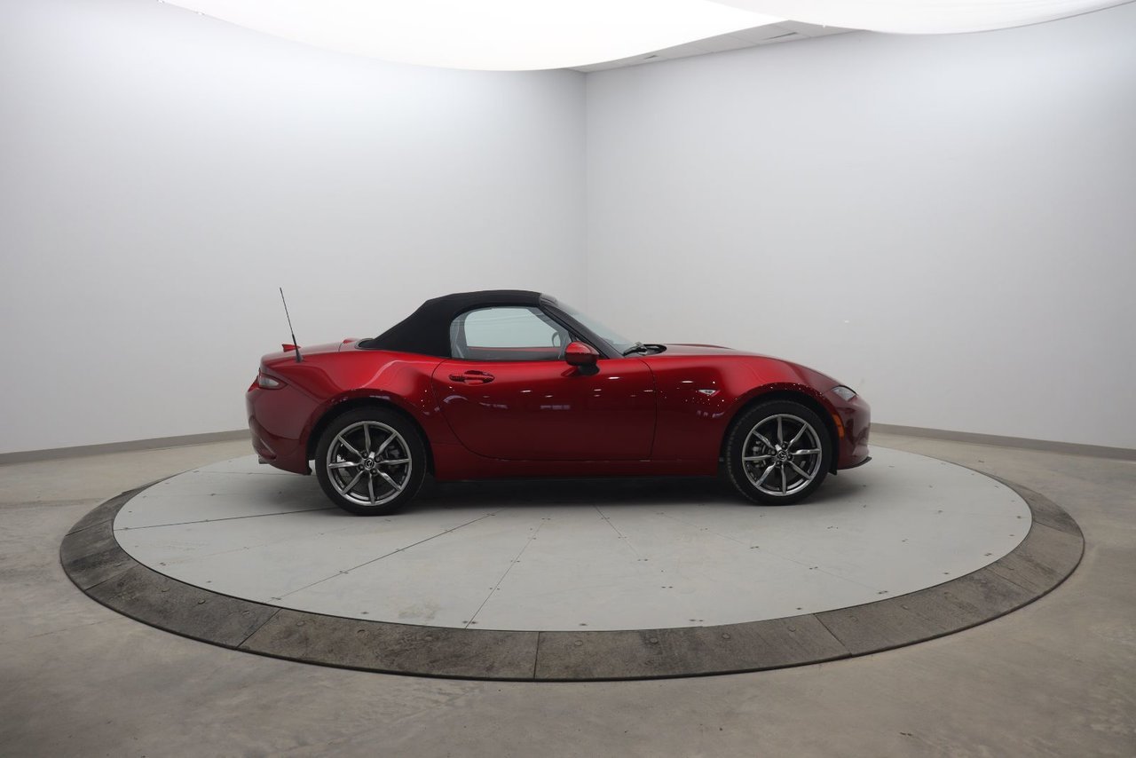 Mazda MX-5 NIV JM1NDAD72P0552200 2023 Rouge Chicoutimi - photo #2