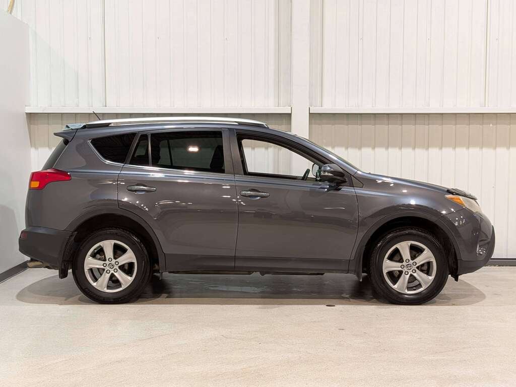 Toyota RAV4 AWD 4dr XLE 2015 Gris Val-David - photo #5