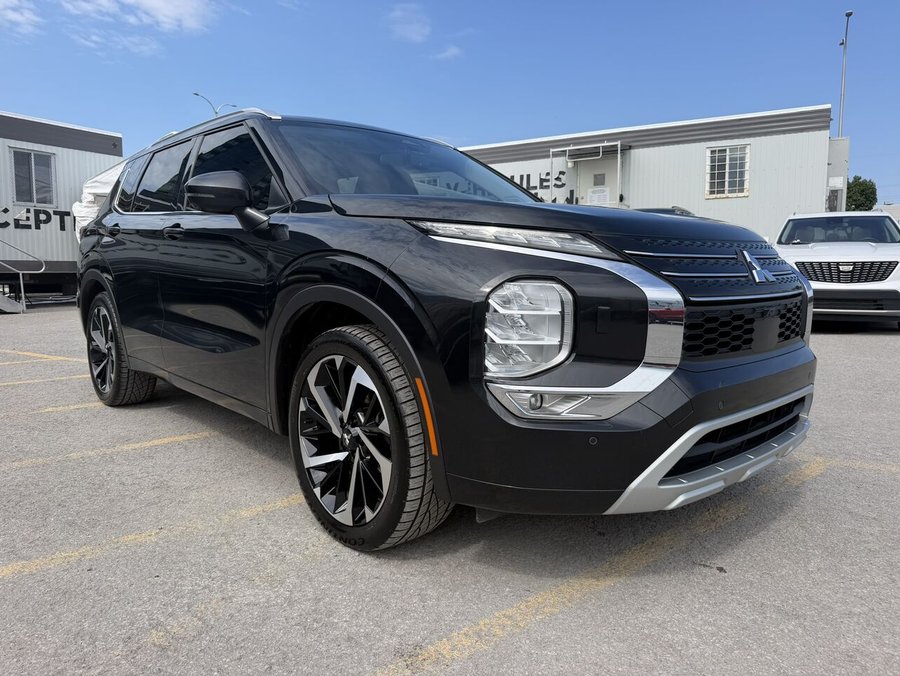 2022 Mitsubishi Outlander 2022 Grey