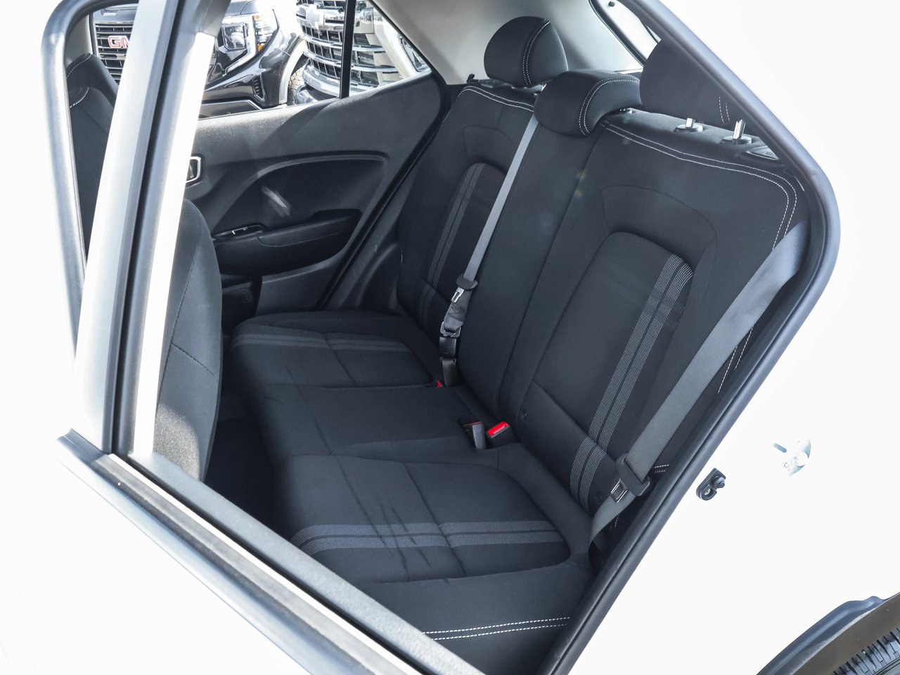 2025 Hyundai Venue Preferred IVT White Sherwood Park - photo #14