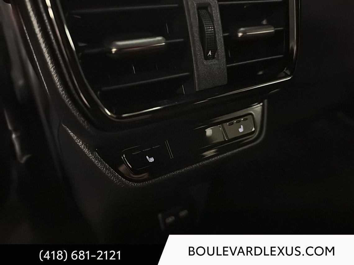 Lexus NX 19487A 2022 Argent Québec - photo #52