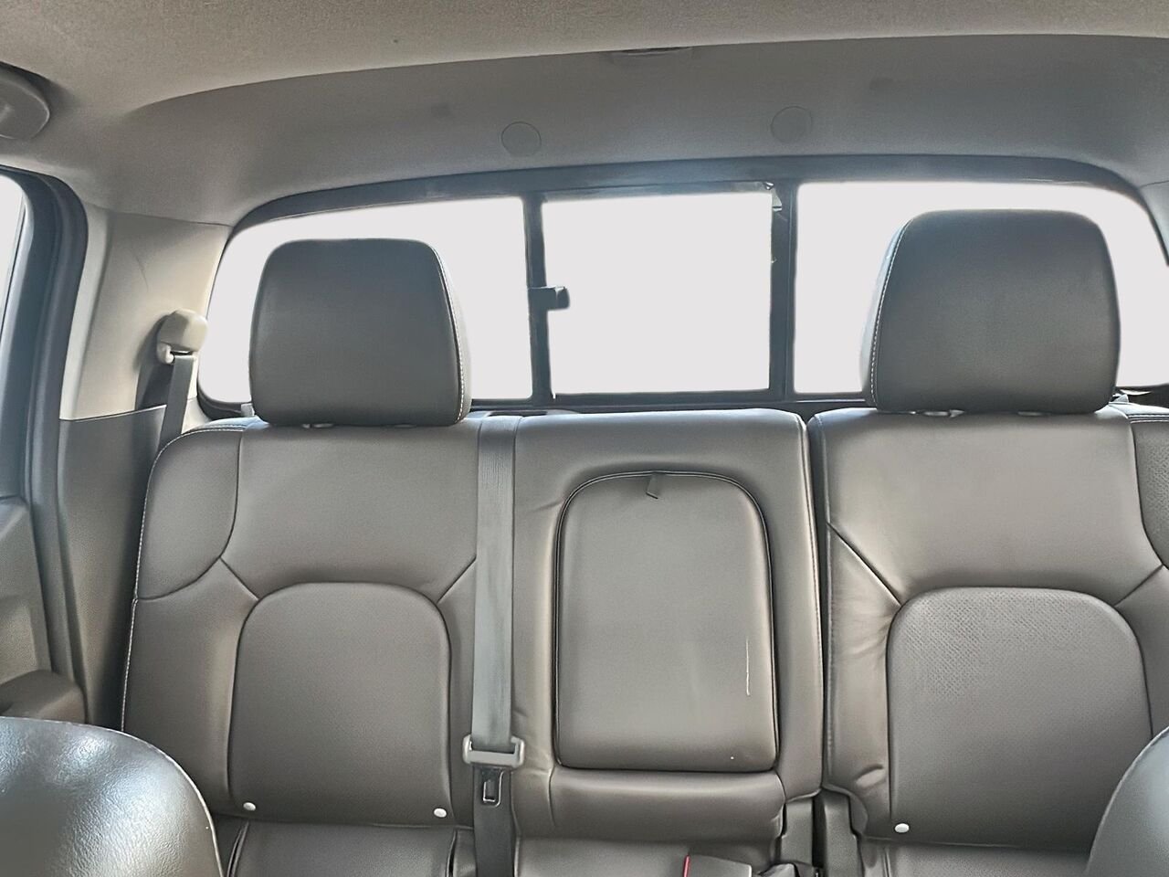 2015 Nissan Frontier Black Rouyn-Noranda - photo #19