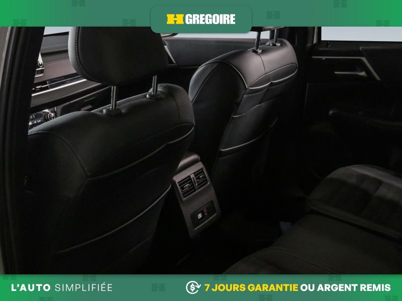 2025 Mitsubishi Outlander White Saint-Eustache - photo #24