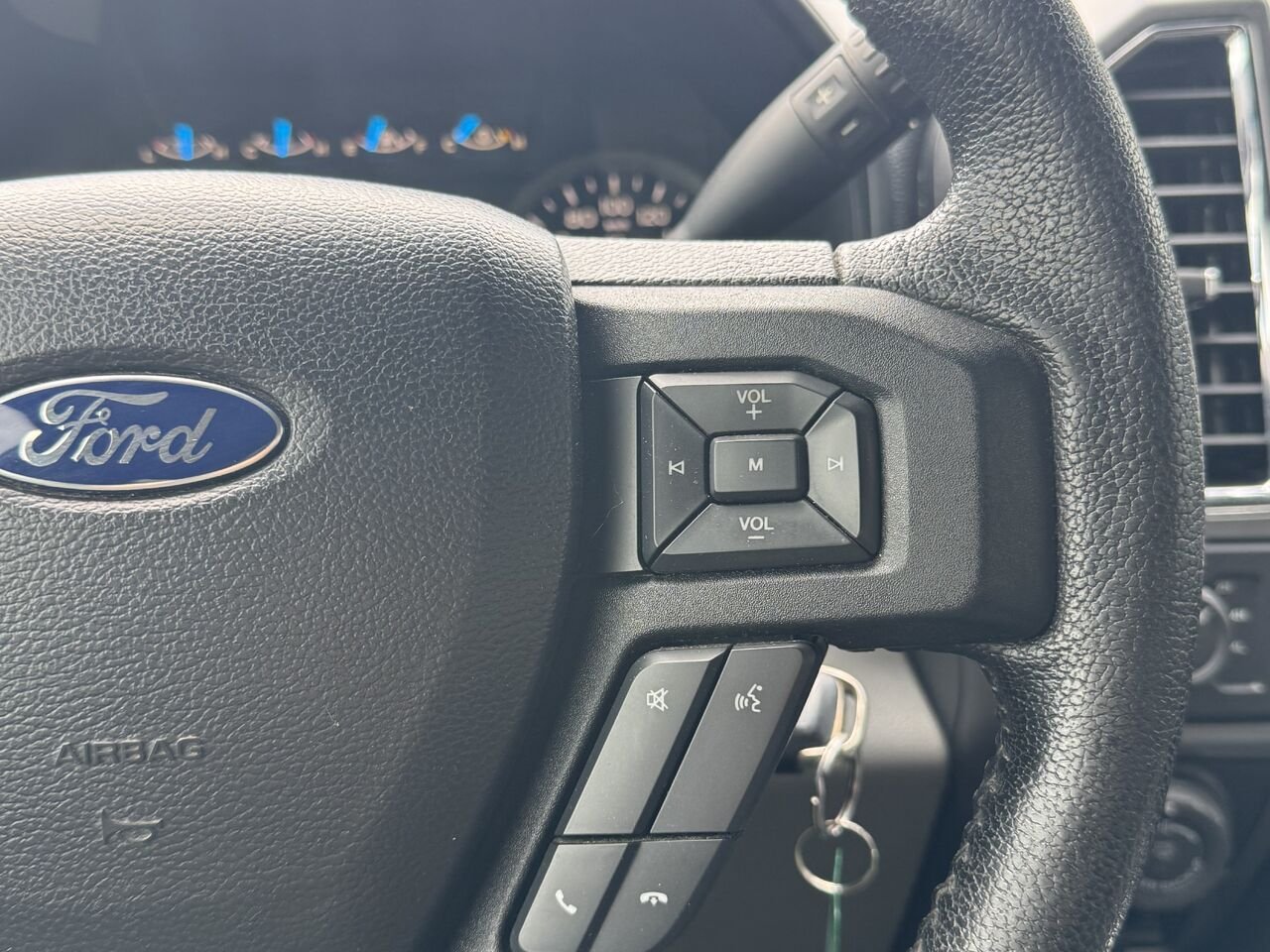 Ford F-150 2016 Noir Granby - photo #16