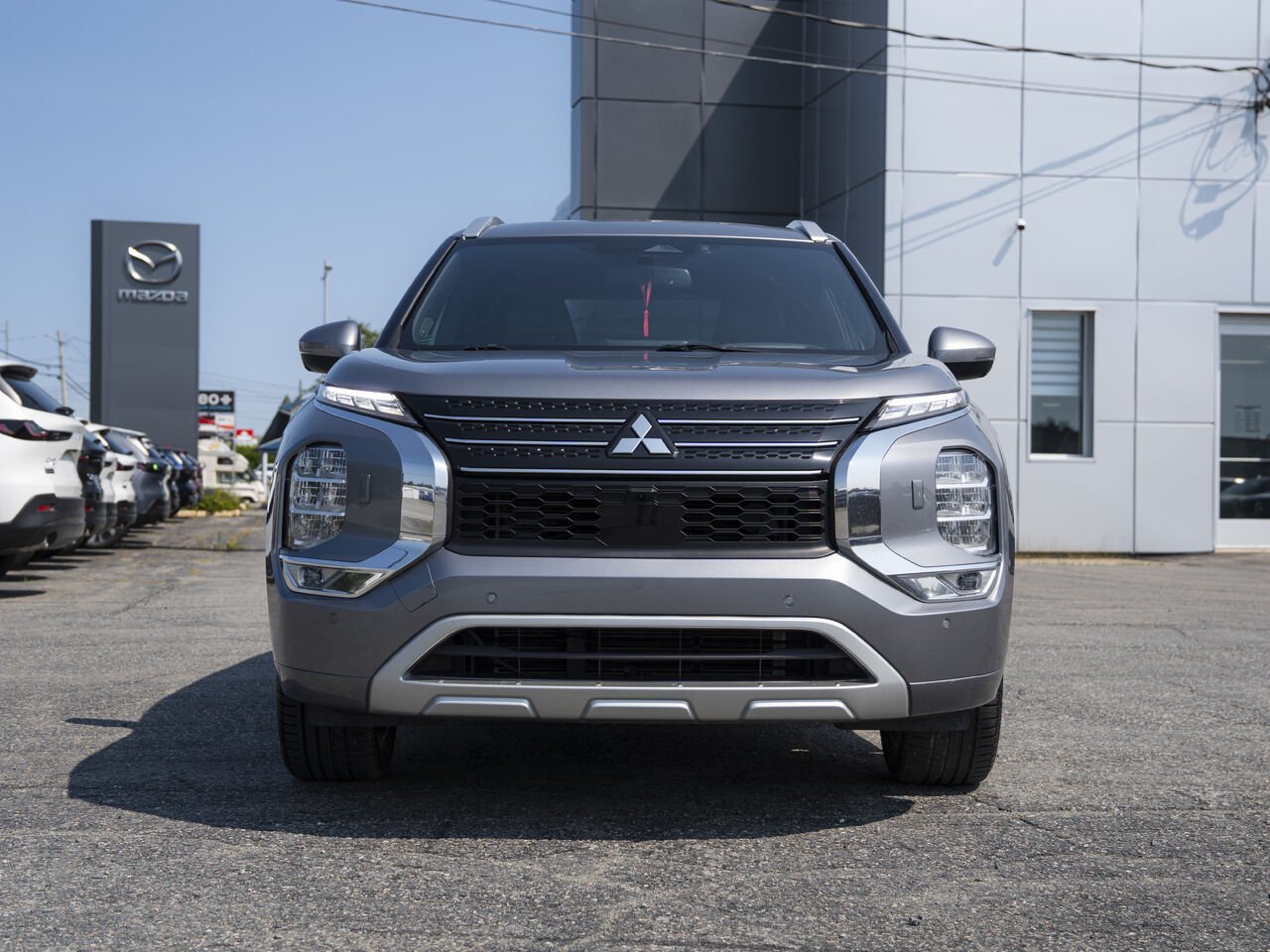 Mitsubishi Outlander A25289 | GT Premium S-AWC 2023 Gris Val-d'Or - photo #1