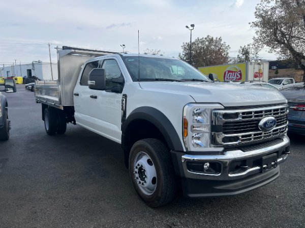 Ford Super Duty F-550 DRW XLT CABINE 6 PLACES 4RM 203 PO DCE DE 84 PO 2024 Blanc Oxford Châteauguay - photo #3