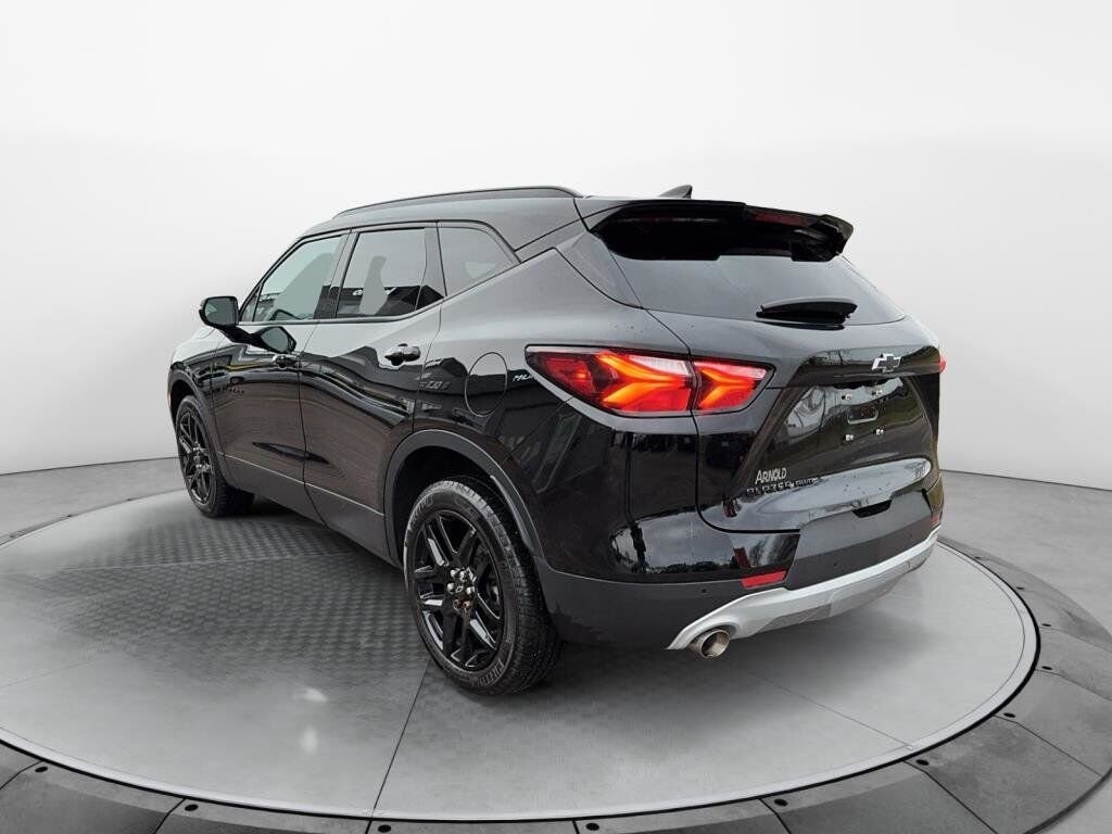 2022 Chevrolet Blazer VIN 3GNKBHRS6NS112735 Black Chicoutimi - photo #3