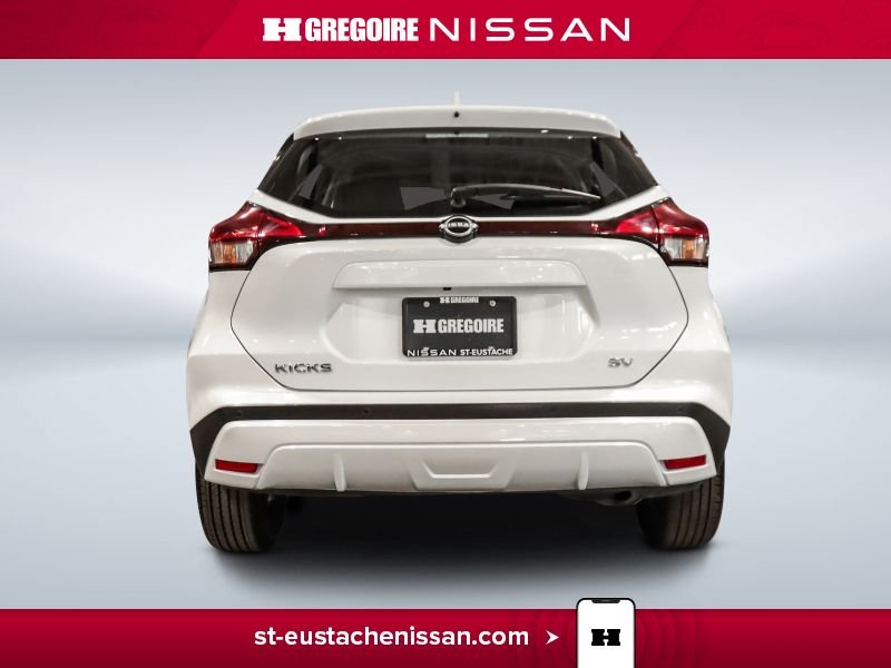 2024 Nissan Kicks White Laval - photo #10