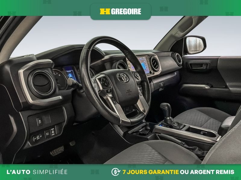 Toyota Tacoma 821853 | SR5 4x4 Double Cab Auto 2022 Noir Laval - photo #24