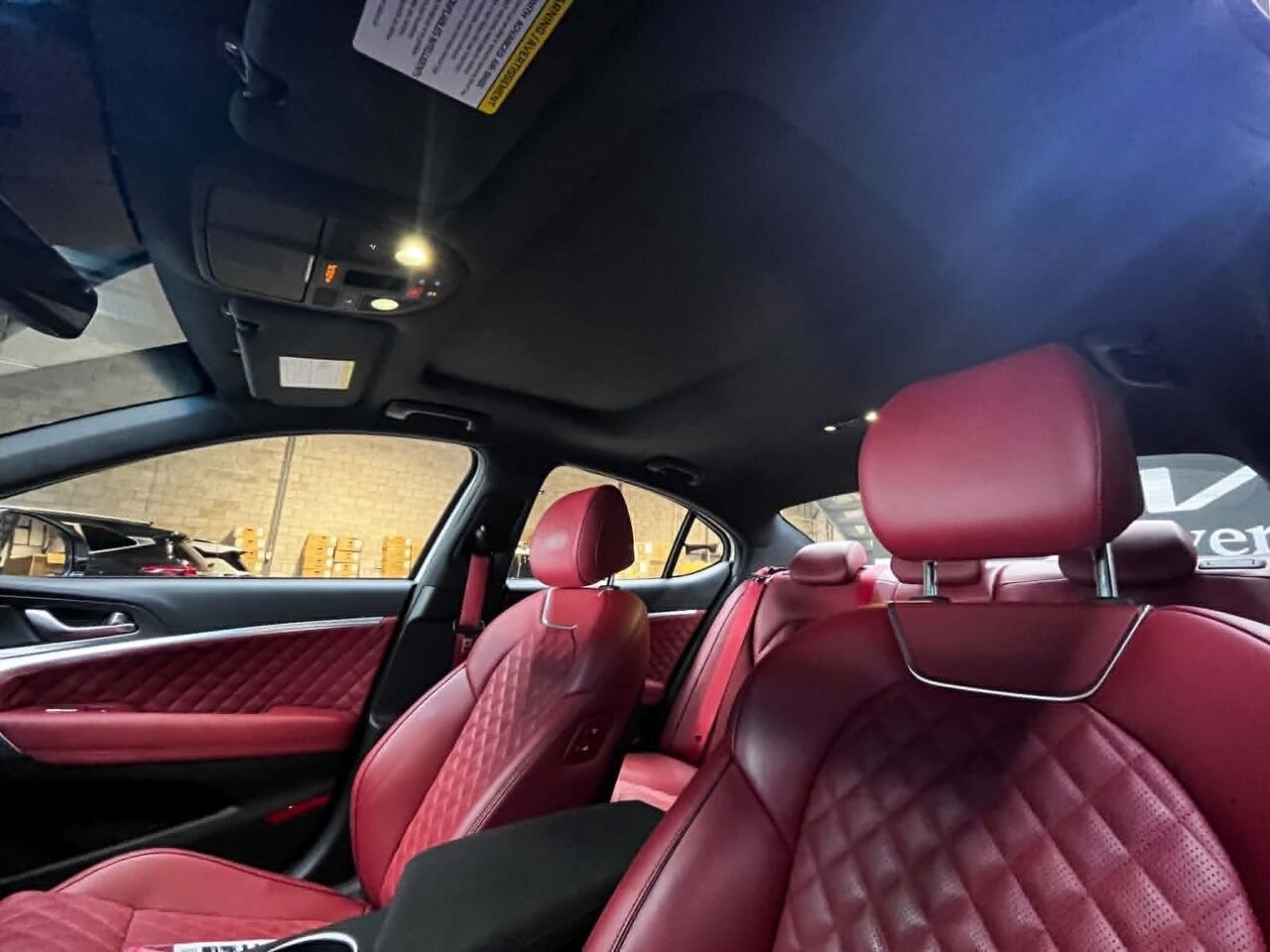 Genesis G70 2024 Gris Blainville - photo #17