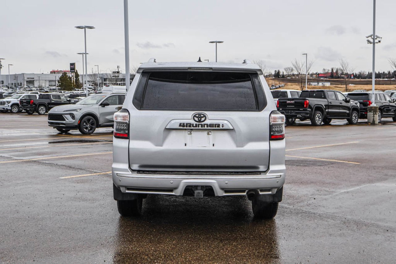 2014 Toyota 4Runner 4WD 4dr V6 SR5 Grey Sherwood Park - photo #6