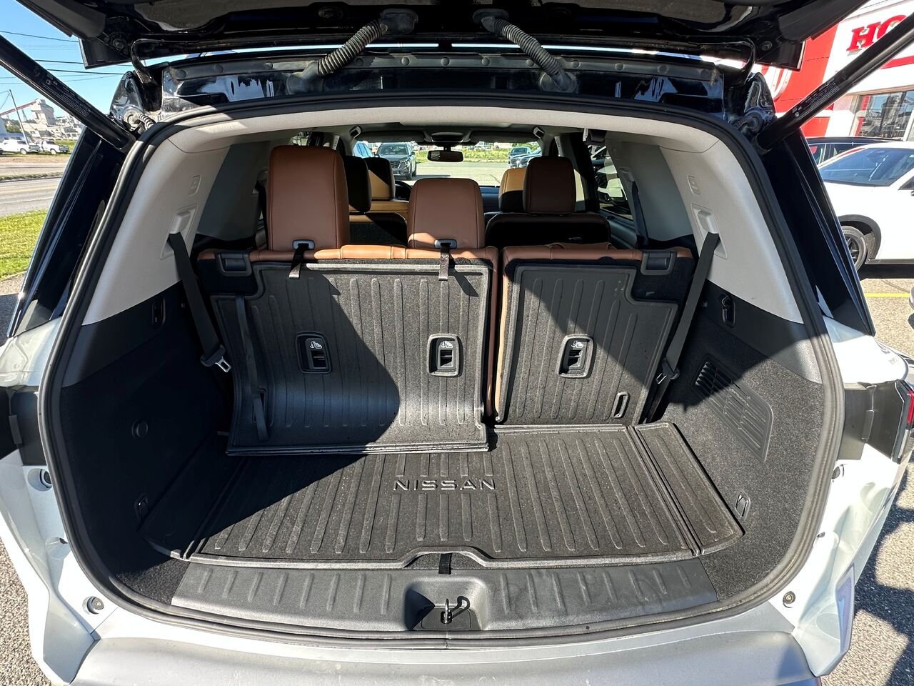 2022 NISSAN PATHFINDER PLATINUM PATHFINDER PLATINUM White Matane - photo #17