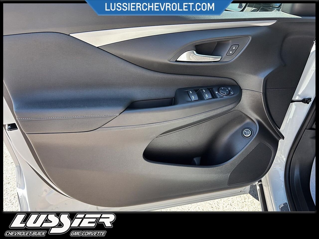 BUICK ENVISTA AVENIR 2025 Blanc Saint-Hyacinthe - photo #9
