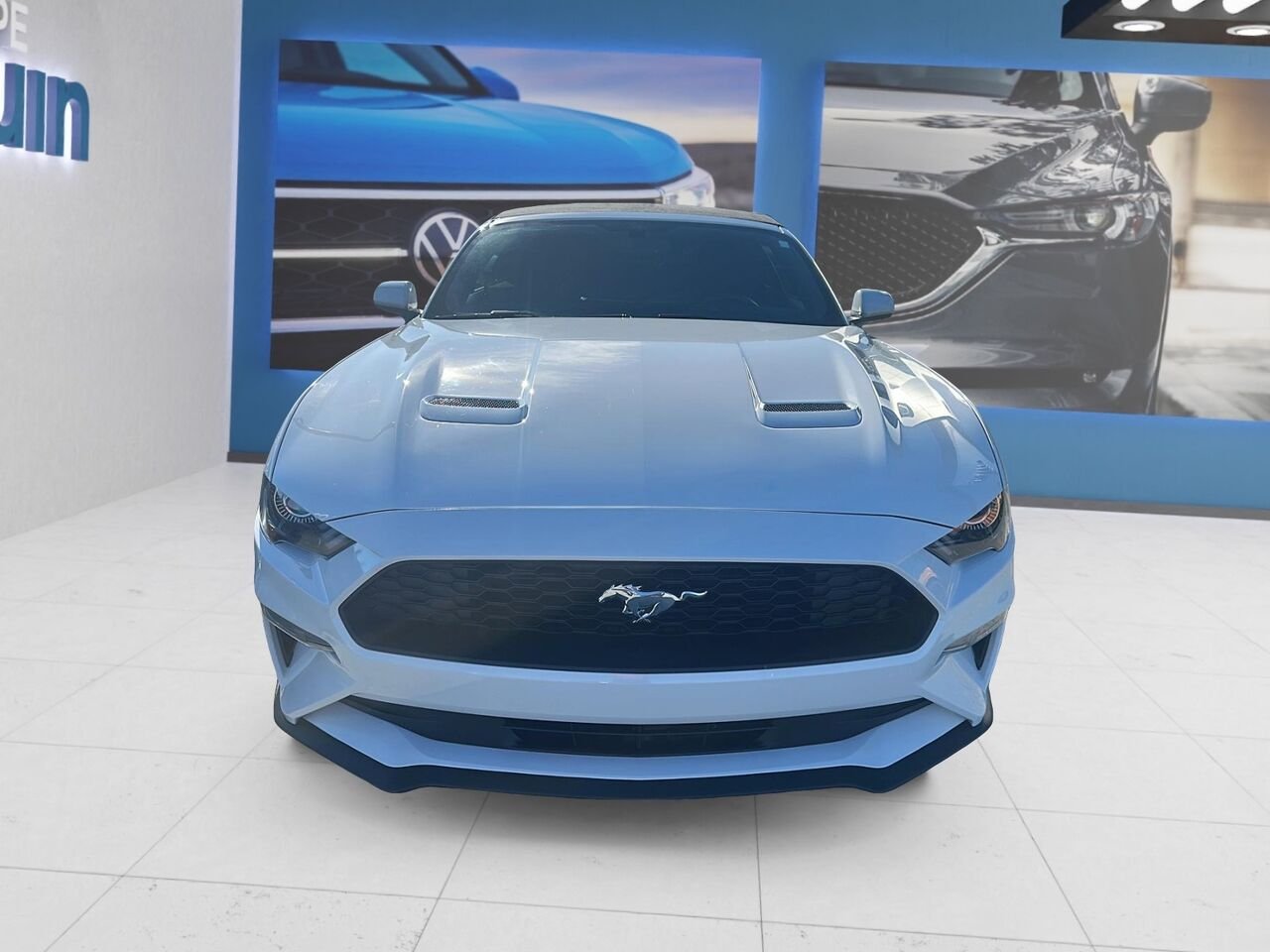 2020 Ford Mustang White Rouyn-Noranda - photo #1
