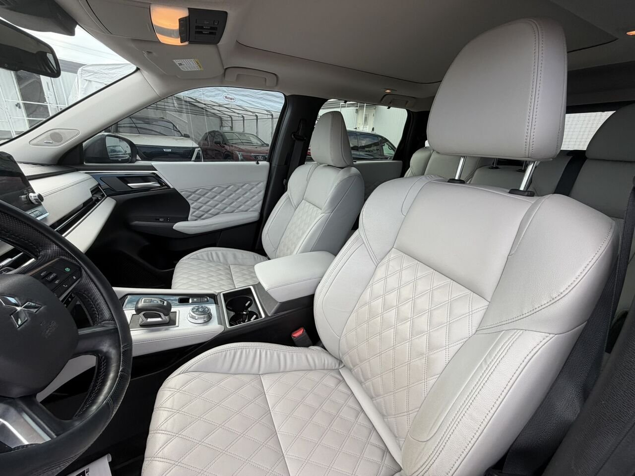 2022 Mitsubishi Outlander GT AWD 7 PASSAGERS Grey Laval - photo #9