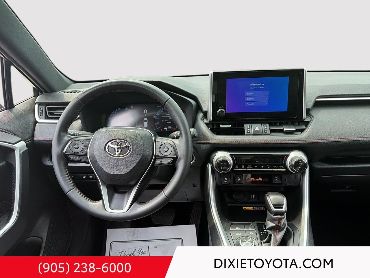 2024 Toyota RAV4 Prime PRIME XSE PLUG-IN HYBRID AWD / CLEAN CARFAX / HEATED SEATS / LEATHER SURFACE / MOONROOF / CARPLAY AND ANDROID AUTO Red Mississauga - photo #17