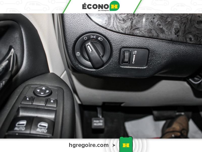 Dodge GR Caravan 2018 Argent Laval - photo #18