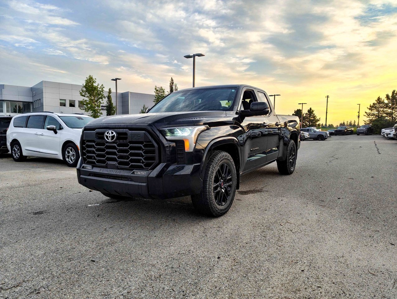 2024 Toyota Tundra 4x4 Double Cab SR Black Sherwood Park - photo #3