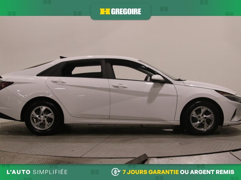 2022 Hyundai Elantra White Blainville - photo #10