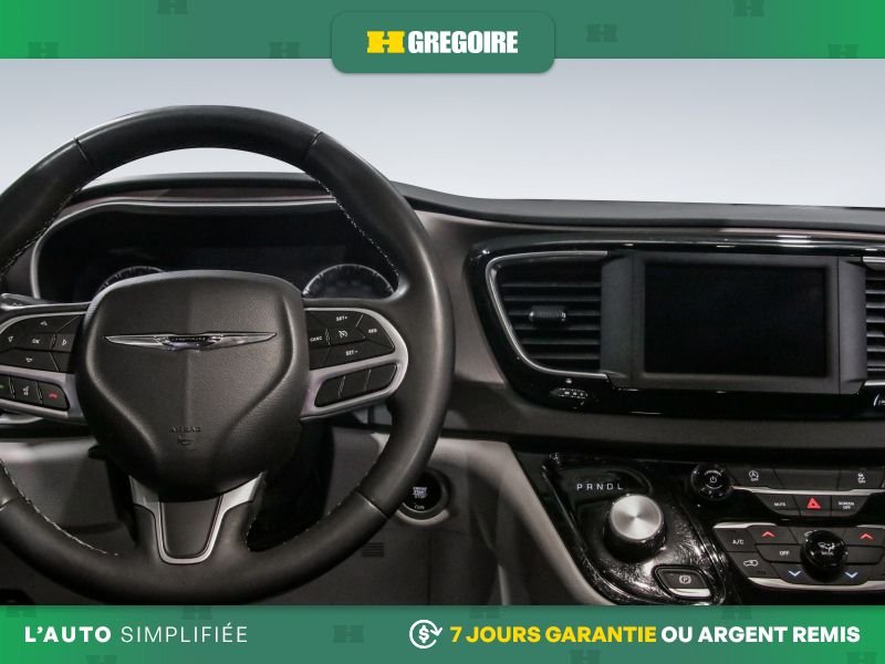 2023 Chrysler Grand Caravan White Laval - photo #15
