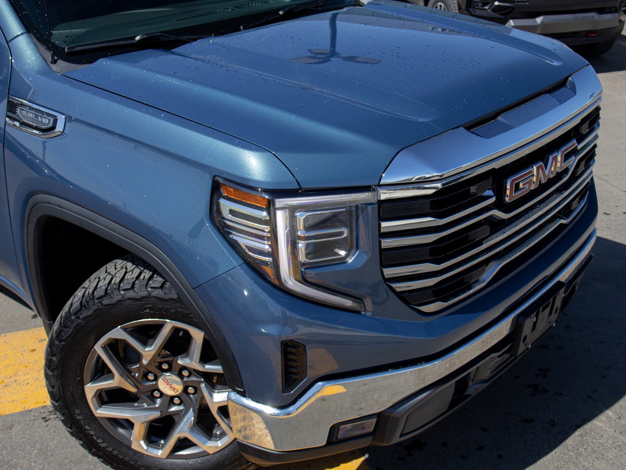 2024 GMC Sierra 1500 4WD Crew Cab 147 SLT Grey Sherwood Park - photo #15