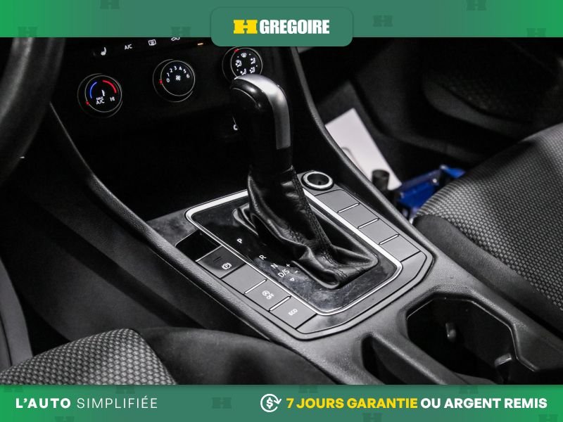Volkswagen Jetta 729454 | Comfortline AUTO A/C GR ELECT MAGS CAM RECUL BLUET 2021 Gris Laval - photo #22