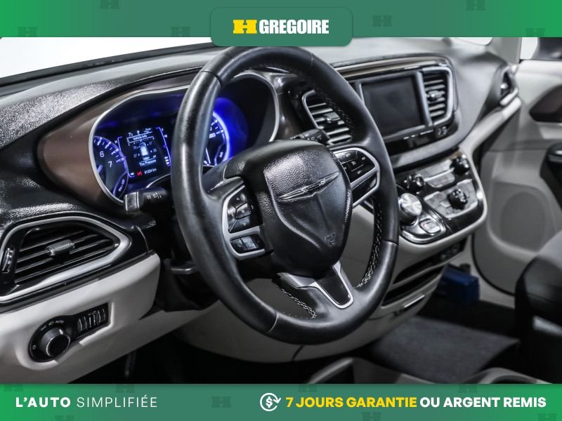 2023 Chrysler Grand Caravan Red Laval - photo #11